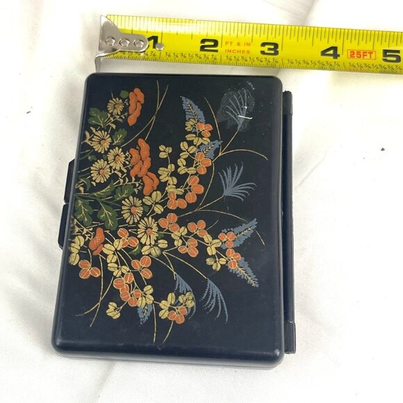 Vintage Black Lacquered Floral Compact Hong Kong With Mirror For Jewelry Trinket - Picture 8 of 9